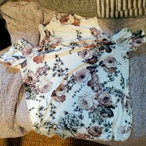 Turtle neck open shoulder crop top